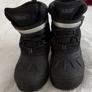 Kids Black Snow Boots